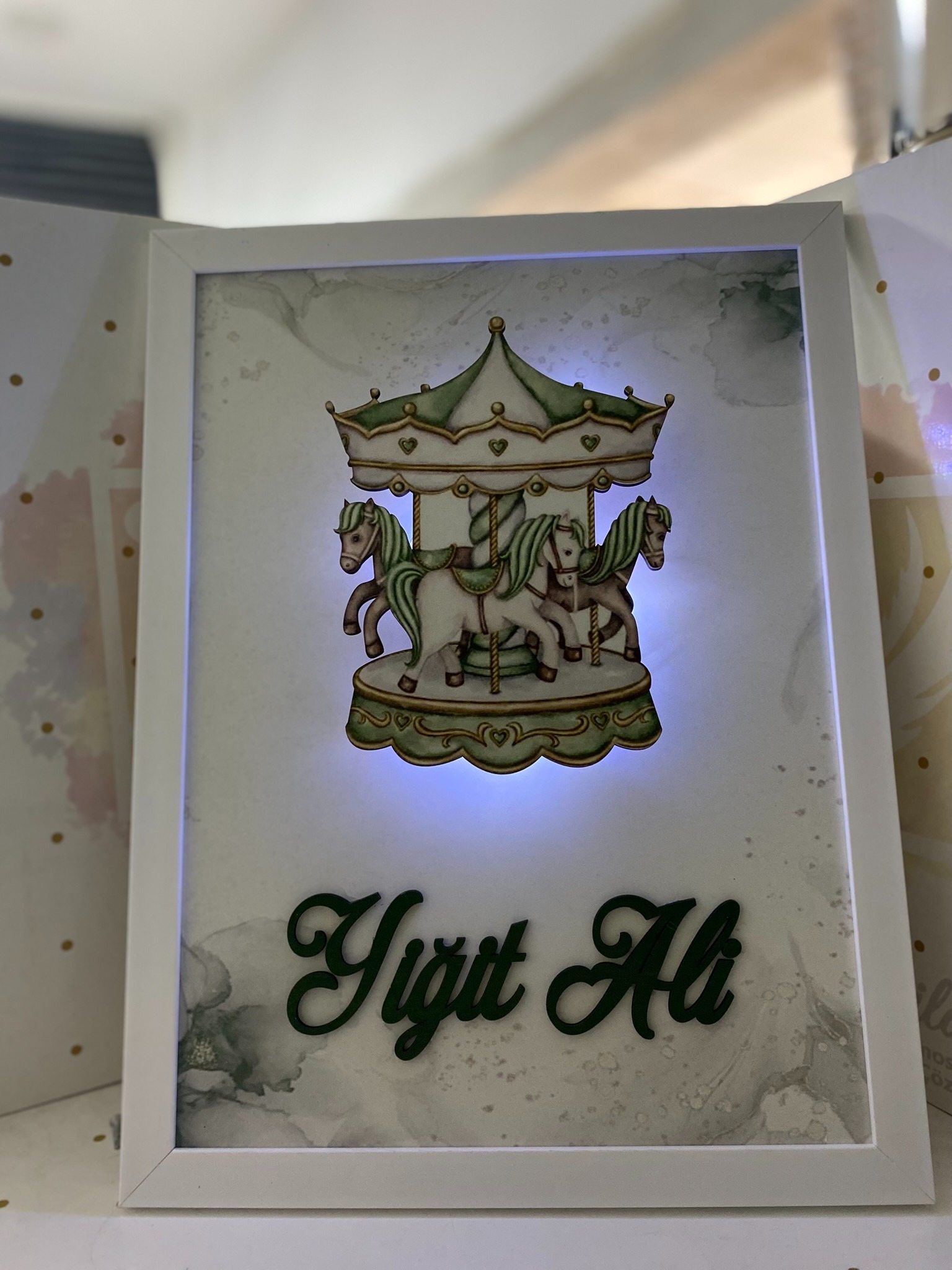 Atlıkarınca Işıklı Çerçeve Kapı Süsü