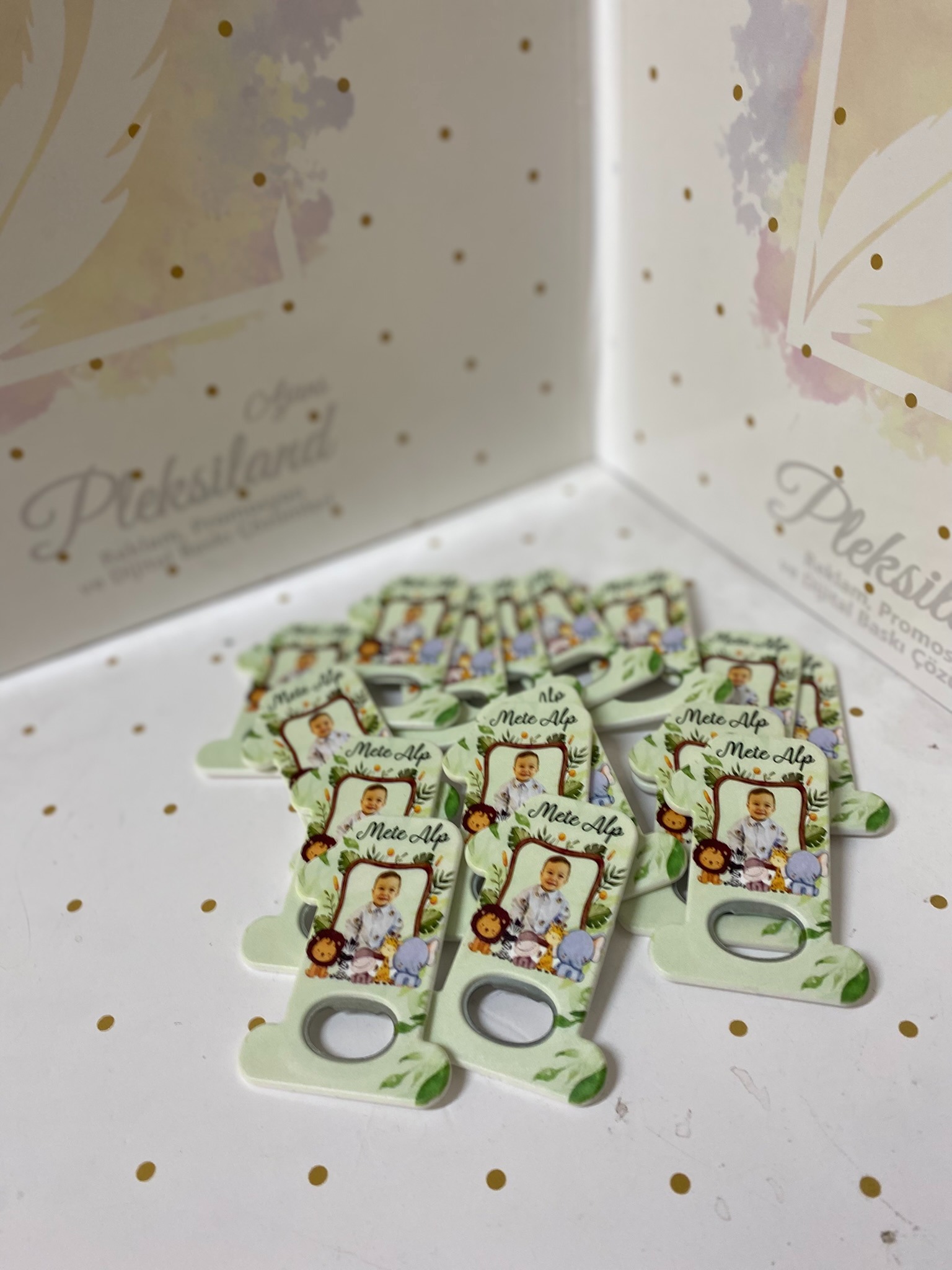 1 Yaş Açacak Magnet 25 Adet 