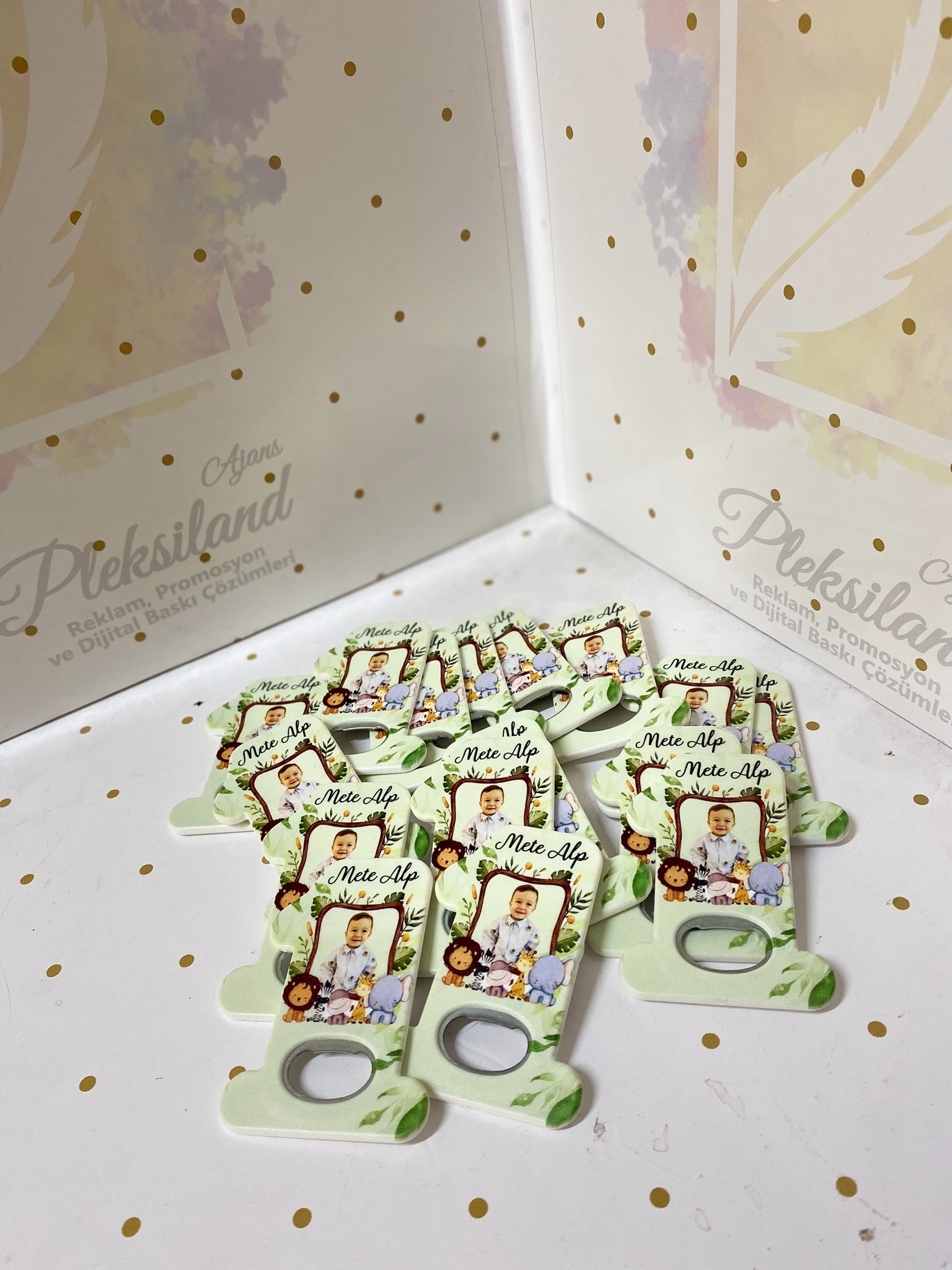 1 Yaş Açacak Magnet 25 Adet 