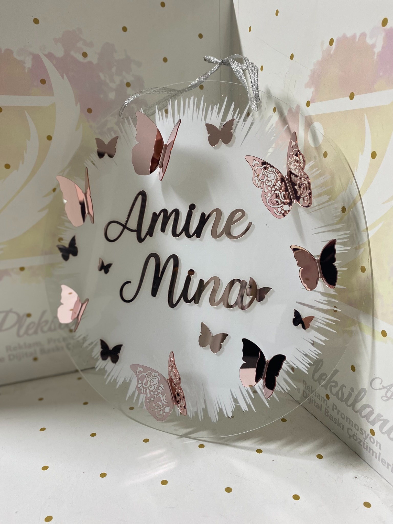 Kelebekli Pleksi Kapı Süsü