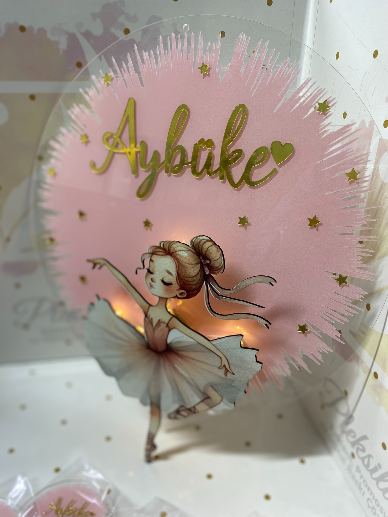 Balerin Pleksi Kapı Süsü