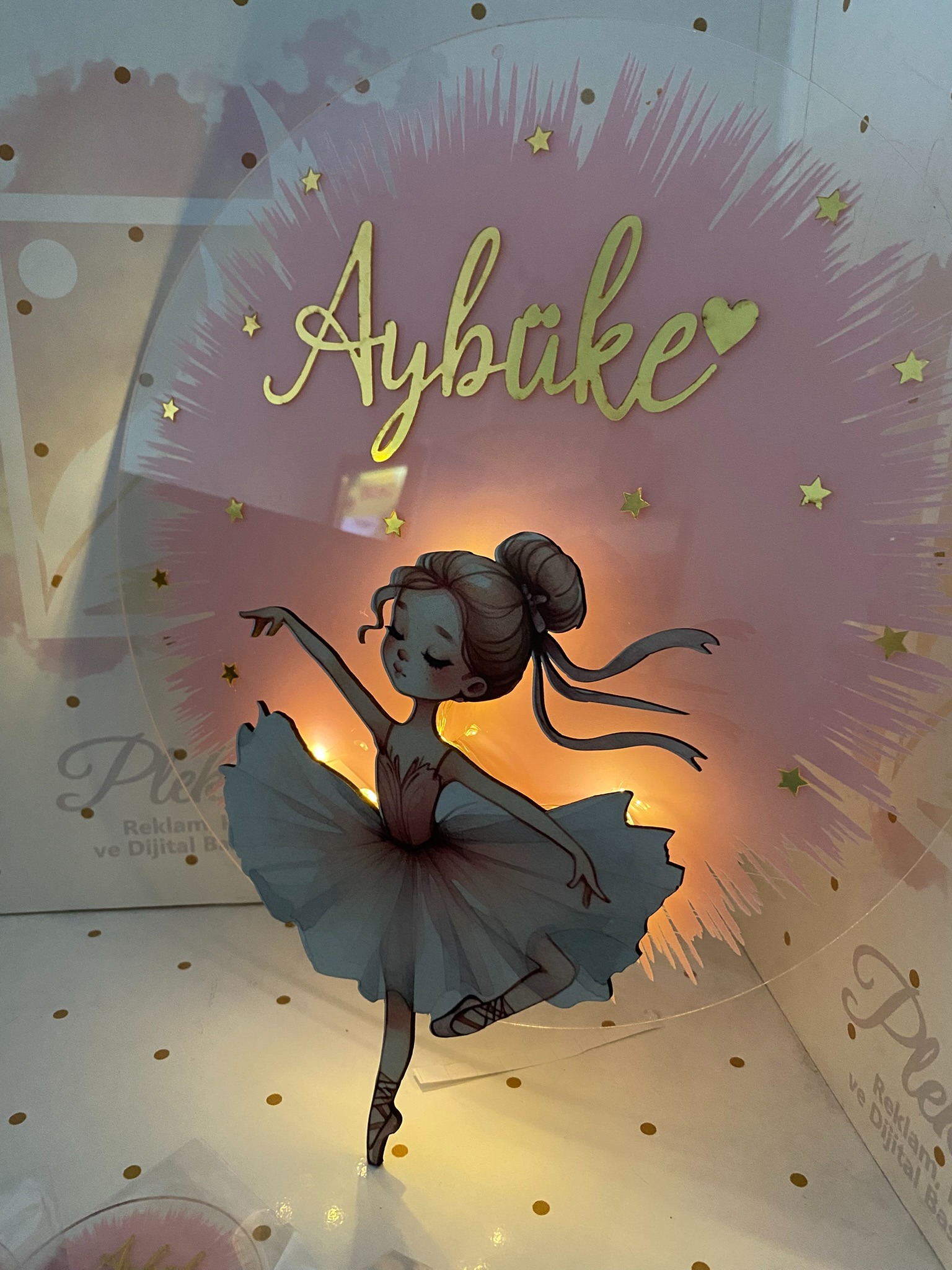 Balerin Pleksi Kapı Süsü