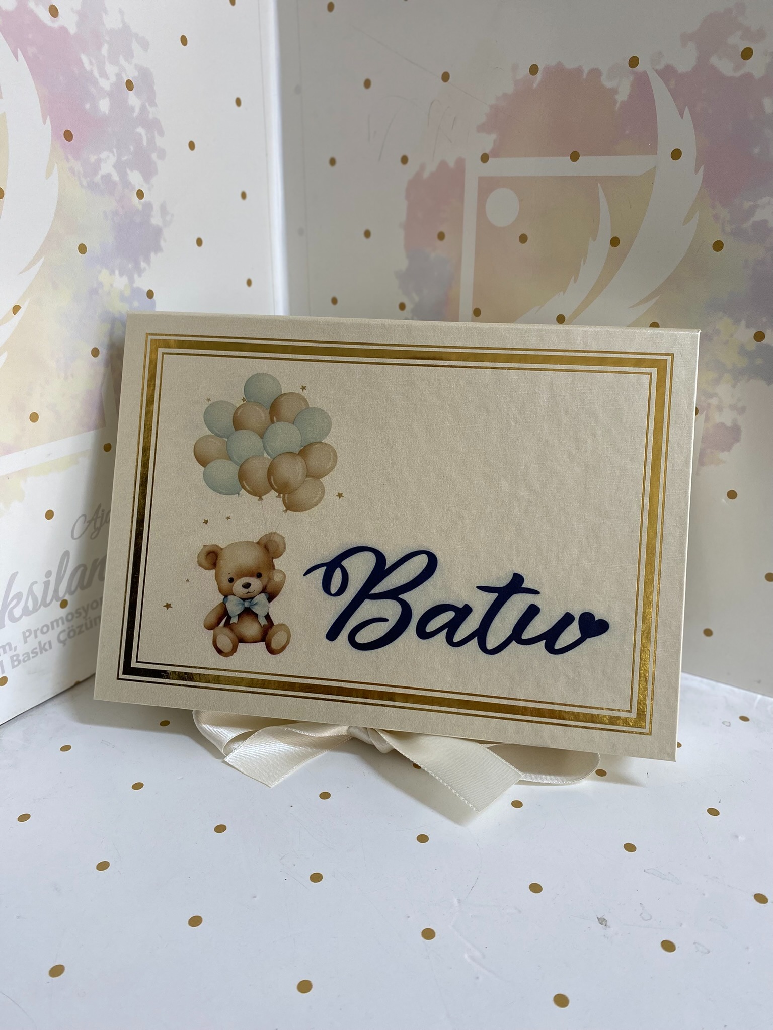 Baskılı Karton Kitap Kutu Krem