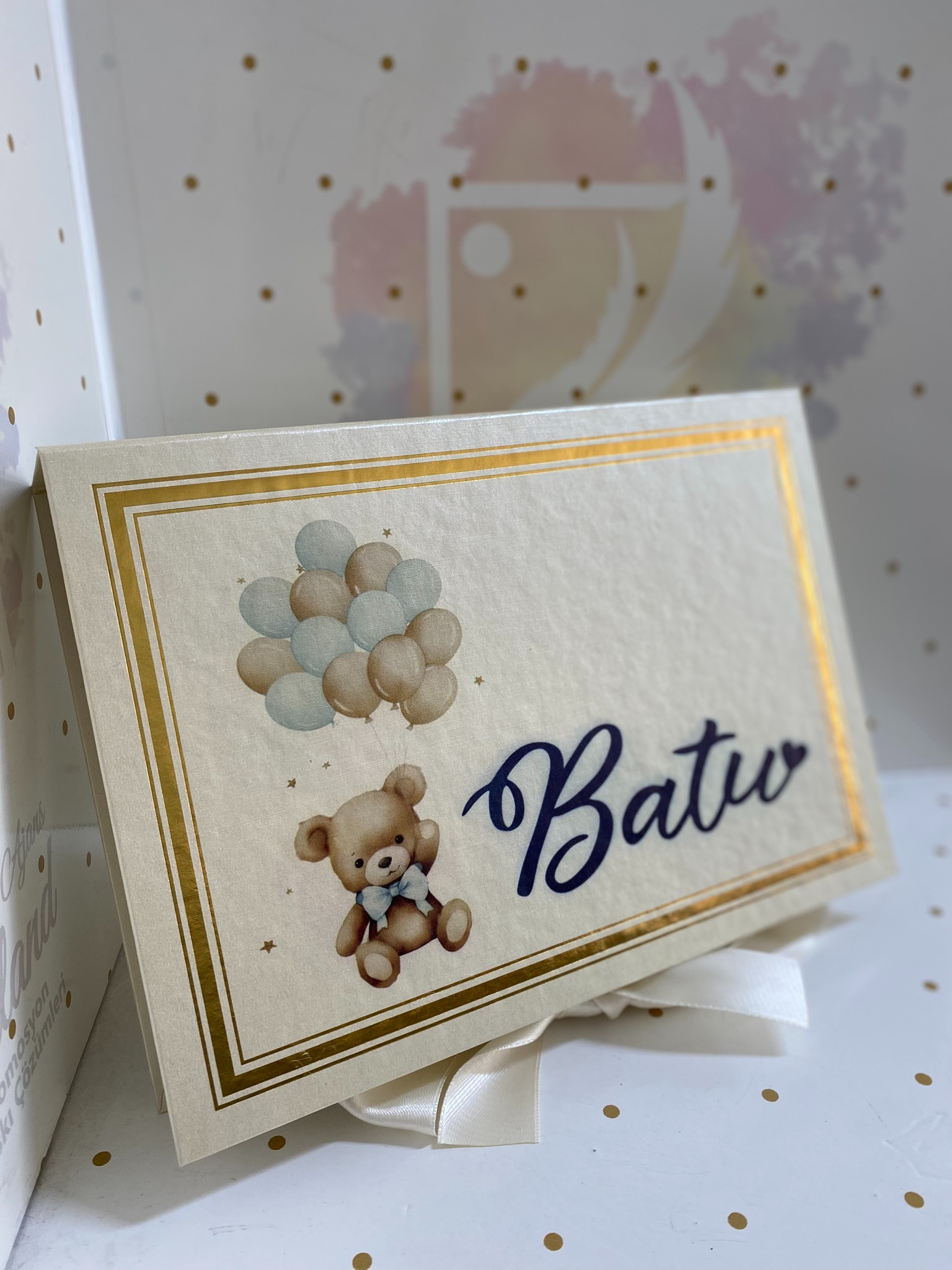 Baskılı Karton Kitap Kutu Krem