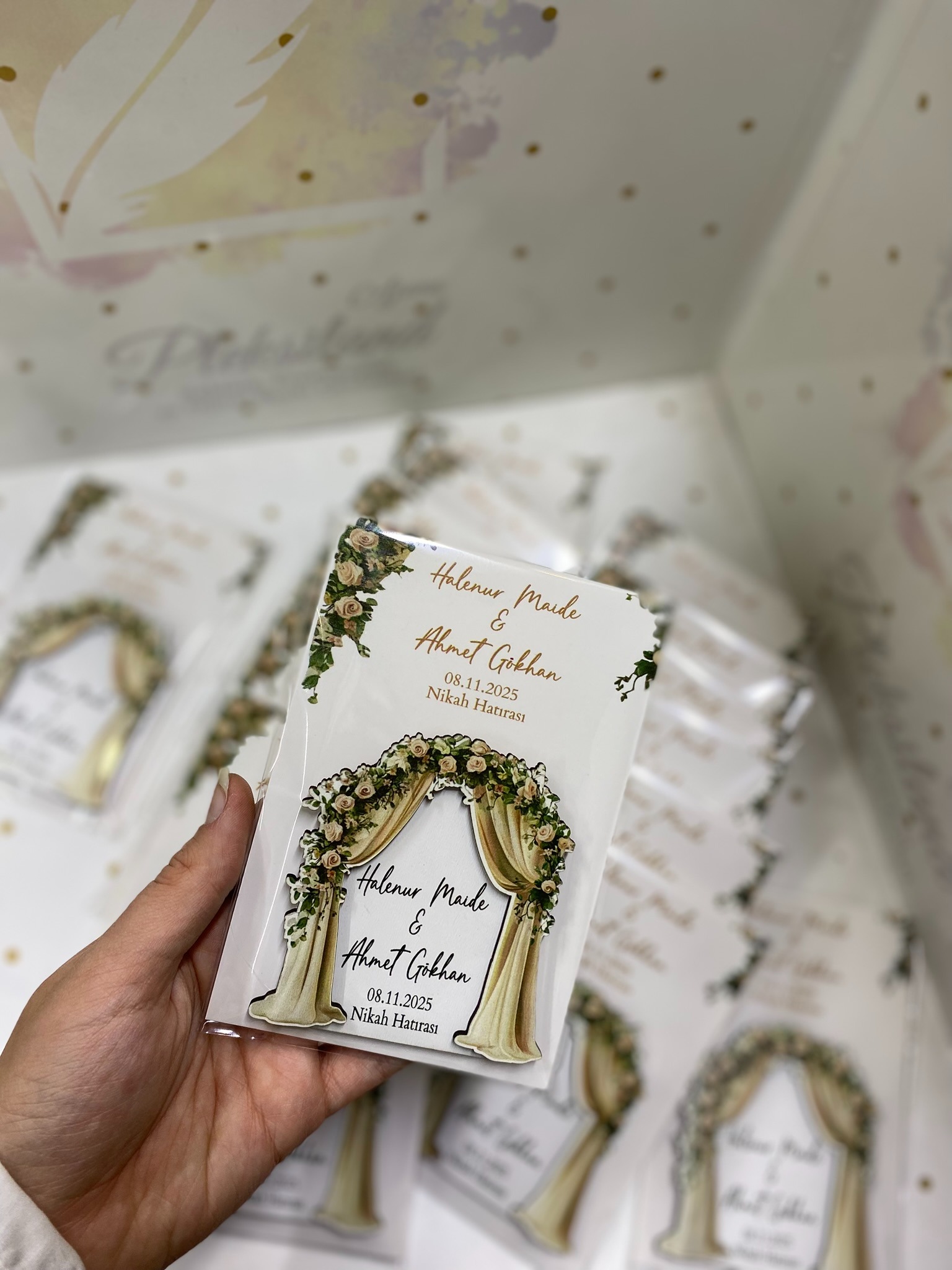 Çiçekli Ahşap Magnet Kartlı - 25 Adet 