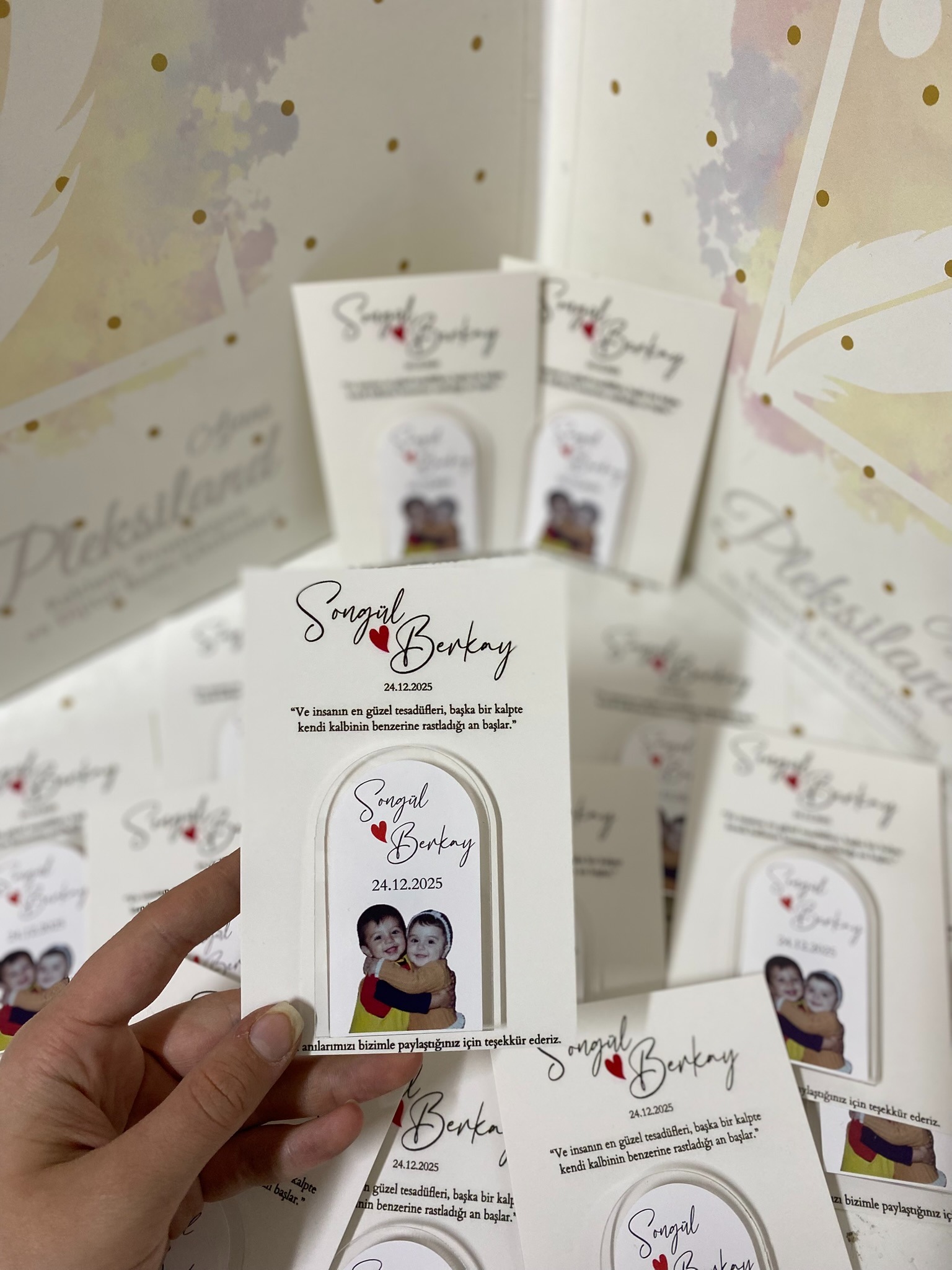 Çocukluk Resimli Pleksi Magnet Kartlı - 25 Adet 