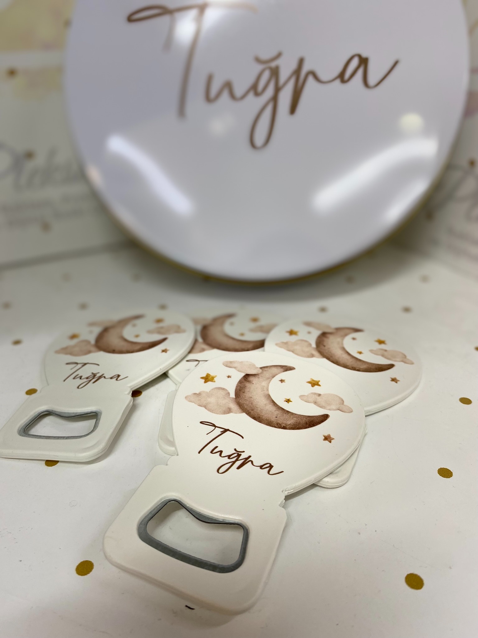 25 Adet Balon Şekilli Açacak ve 1 Adet Kutu Seti 